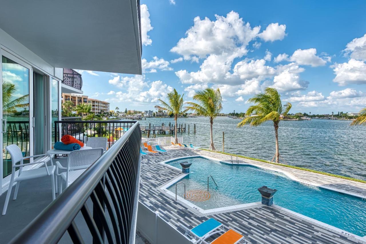 Fusion Resort Waterfront Suites Treasure Island Exterior photo