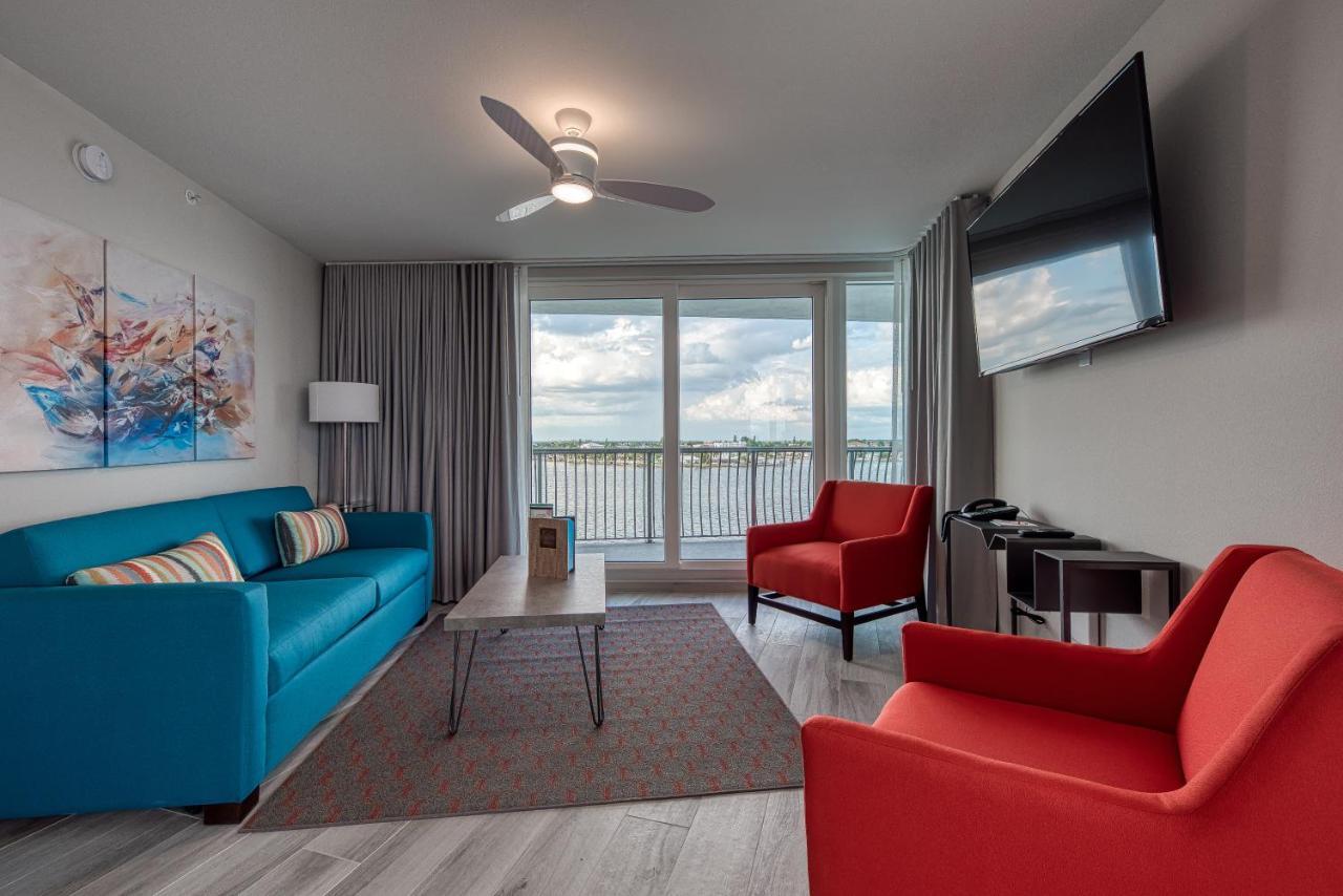 Fusion Resort Waterfront Suites Treasure Island Exterior photo
