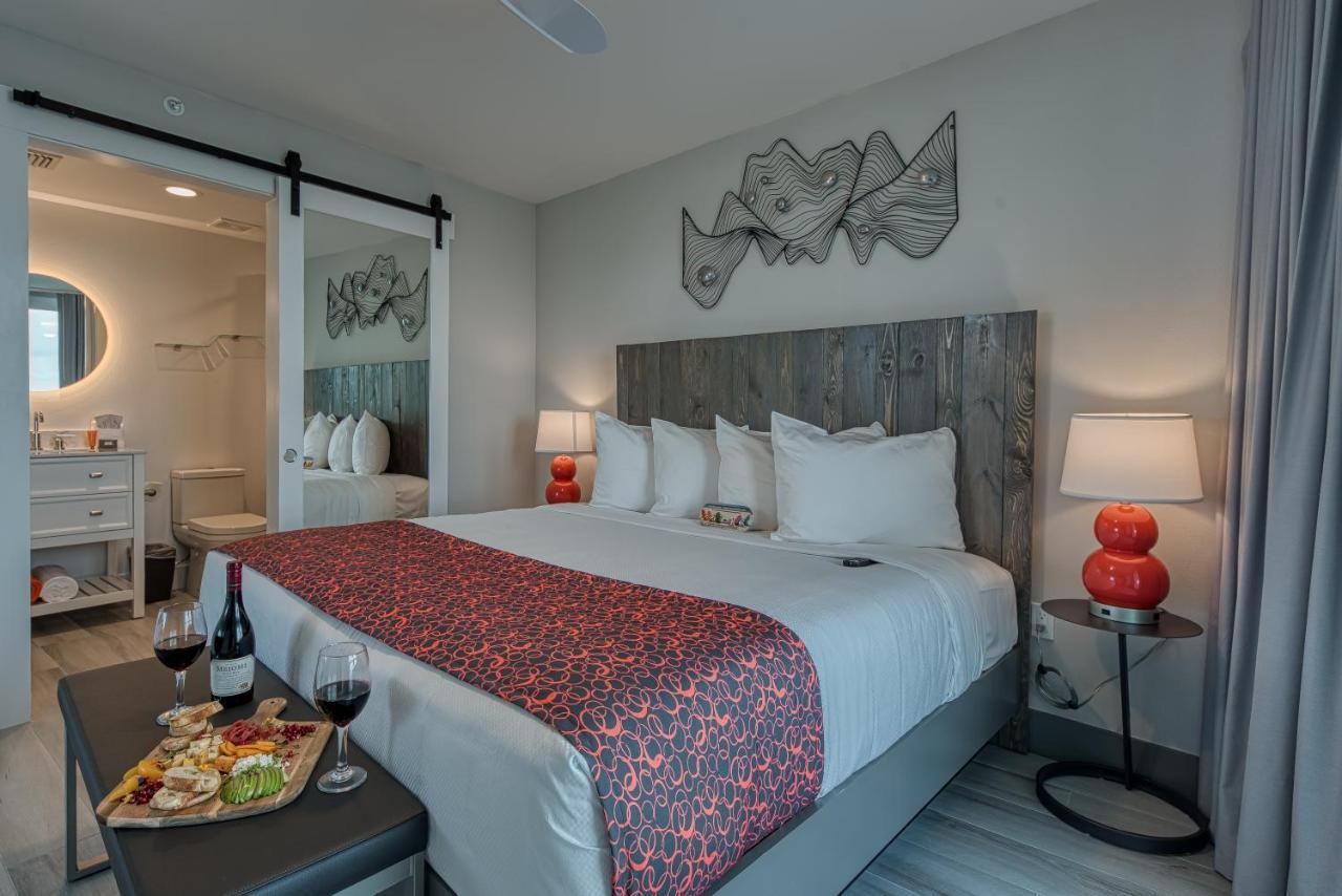 Fusion Resort Waterfront Suites Treasure Island Exterior photo