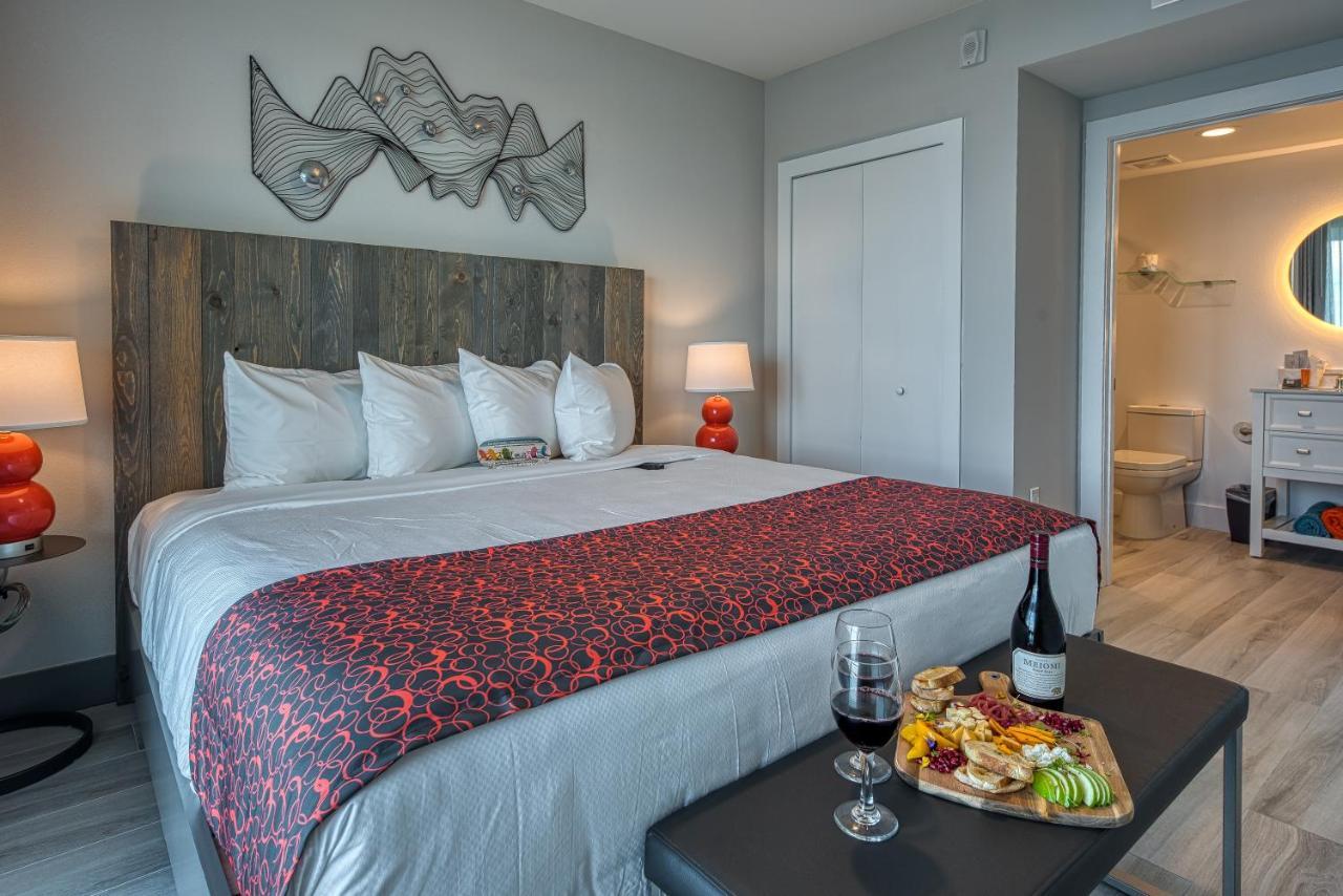Fusion Resort Waterfront Suites Treasure Island Exterior photo